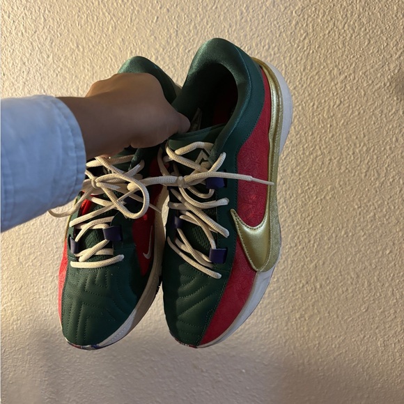 Nike Air shoes - Picture 2 of 6